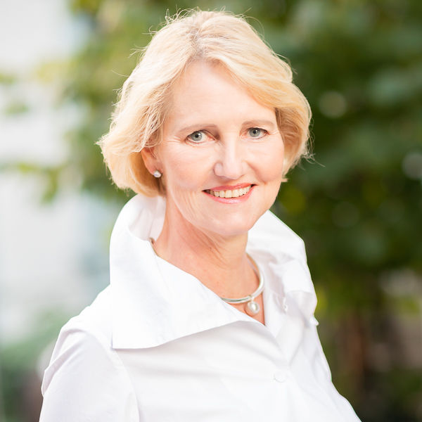 Portrait Dr. med. Petra Ellgehausen Sasse Portrait Dr. med. Petra Ellgehausen Sasse